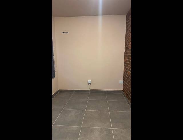 1.5 BEDROOM APARTMENT FOR SALE IN PIETERMARITZBURG CENTRAL